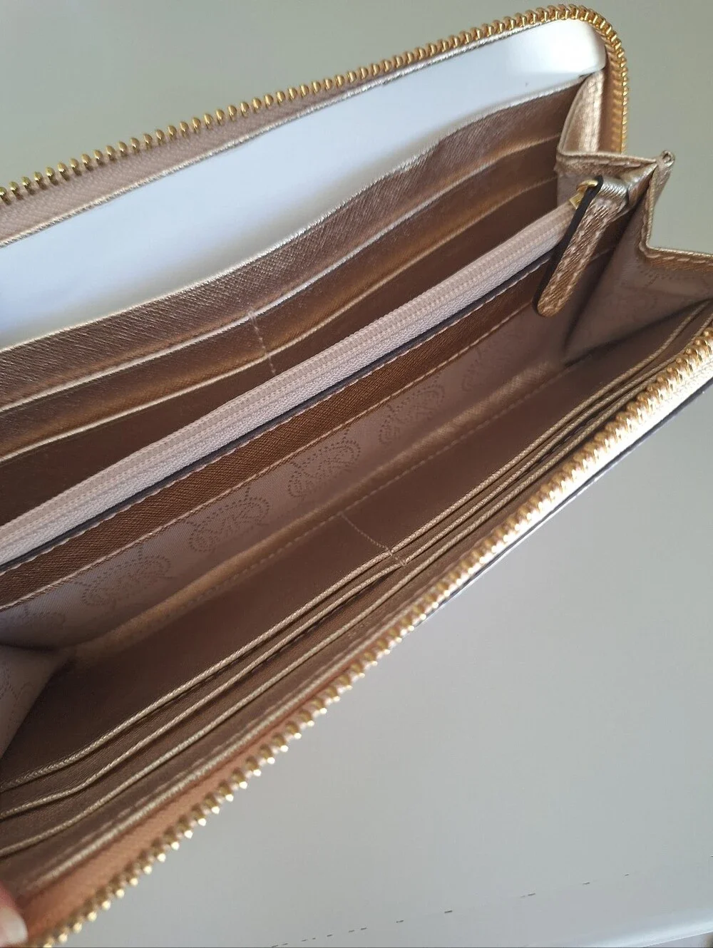 NWT Michael Kors Jet Set Large Travel Continental Zip Around Wallet Leather
